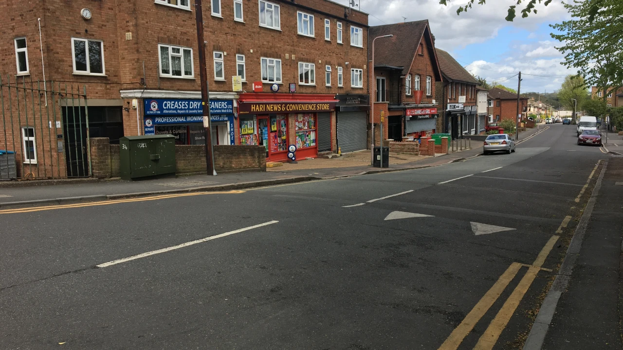 Gubbins Lane shops